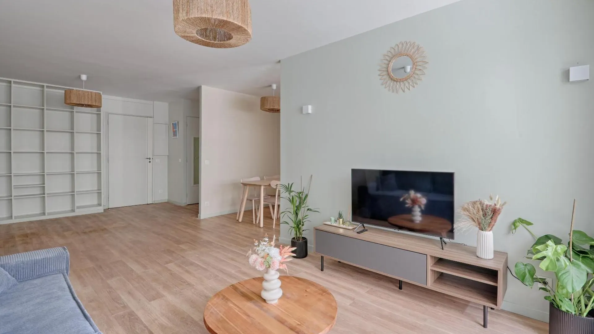 Saint Dominique - Perfect Location - Eiffel Tower Apartment Paris France